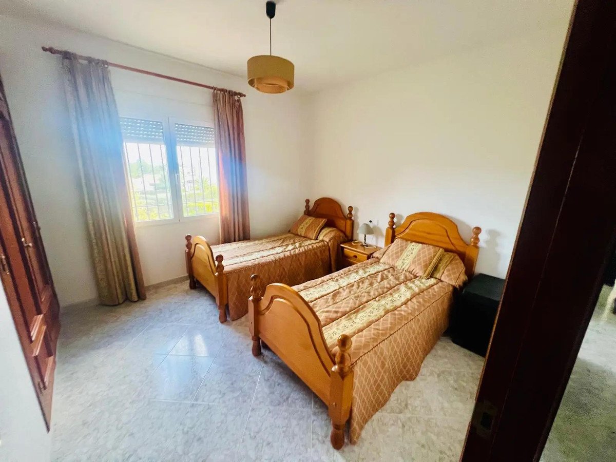 4 Bed Detached Villa in Beniarbeig