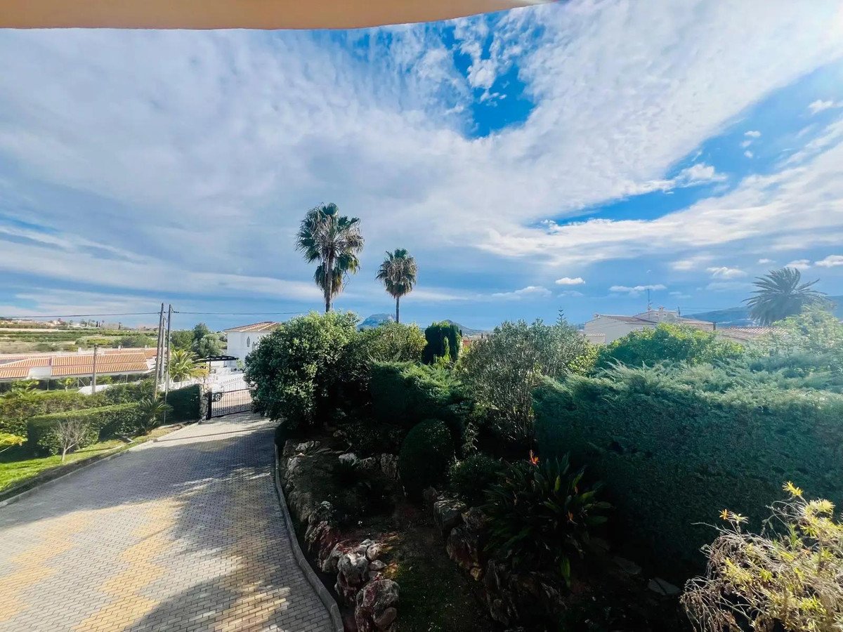 4 Bed Detached Villa in Beniarbeig