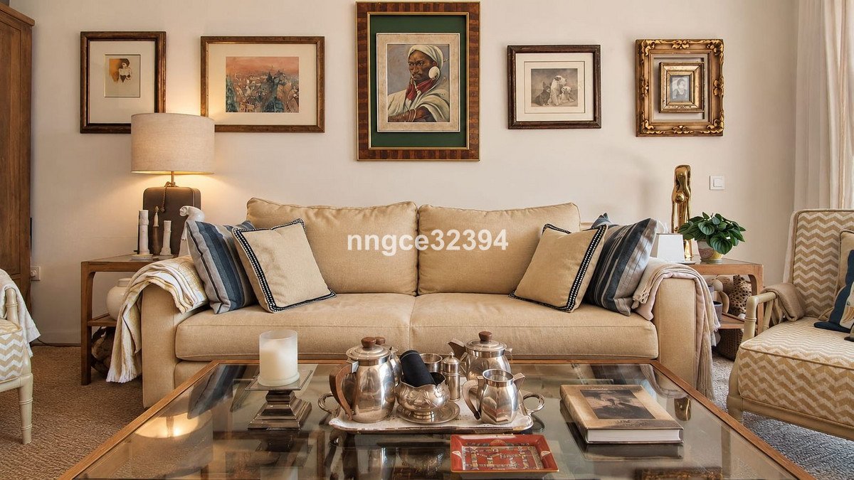 1 Bed Top Floor Apartment in The Golden Mile