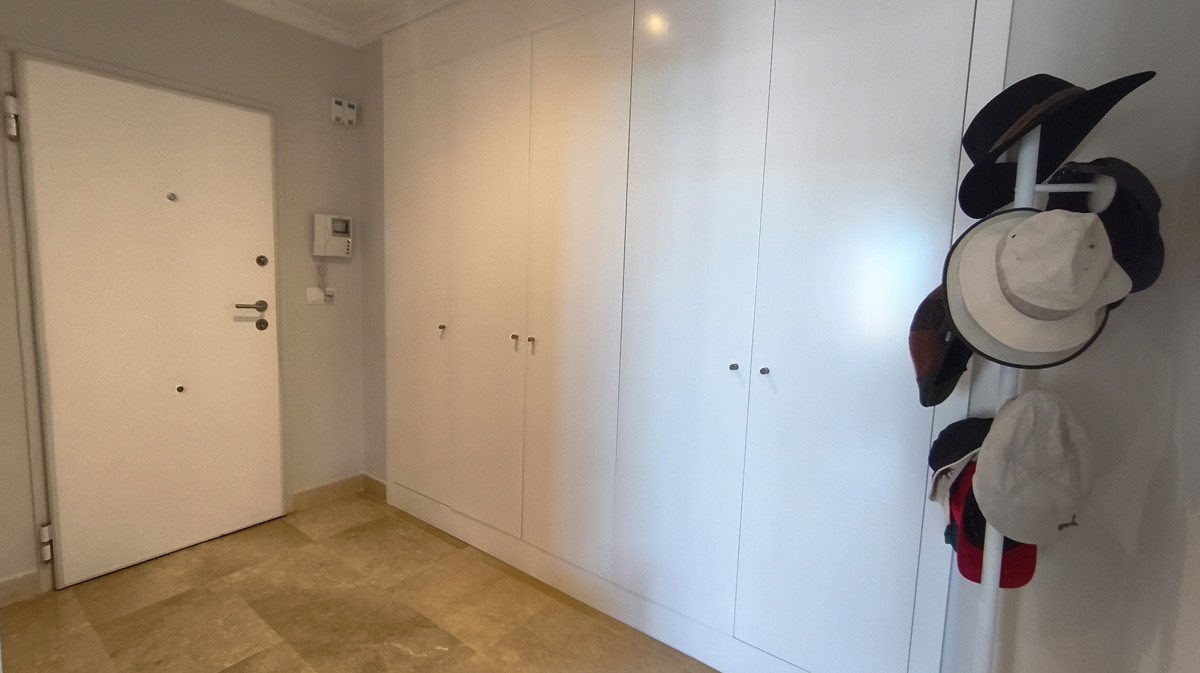 2 Bed Middle Floor Apartment in La Sella Golf