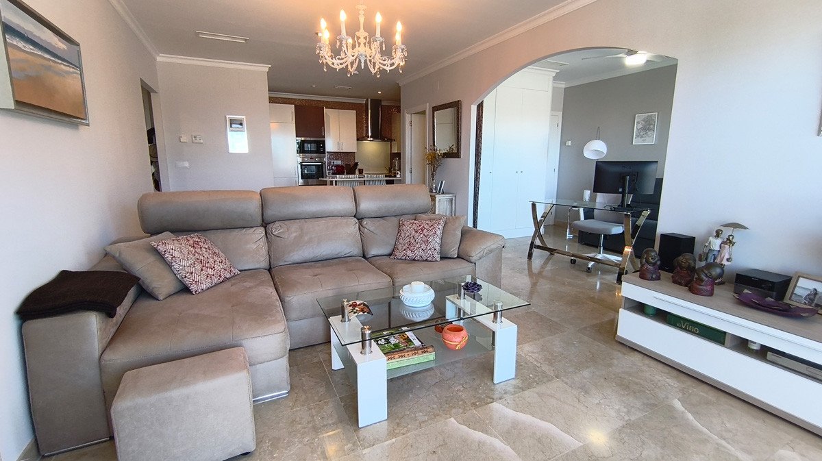 2 Bed Middle Floor Apartment in La Sella Golf