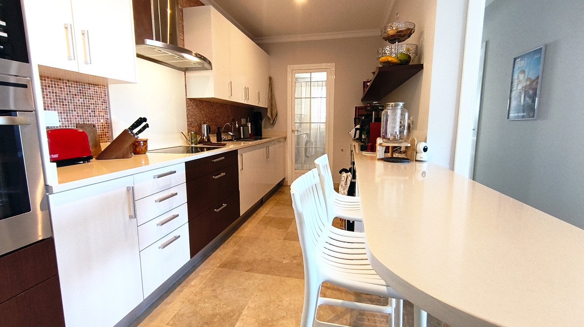 2 Bed Middle Floor Apartment in La Sella Golf