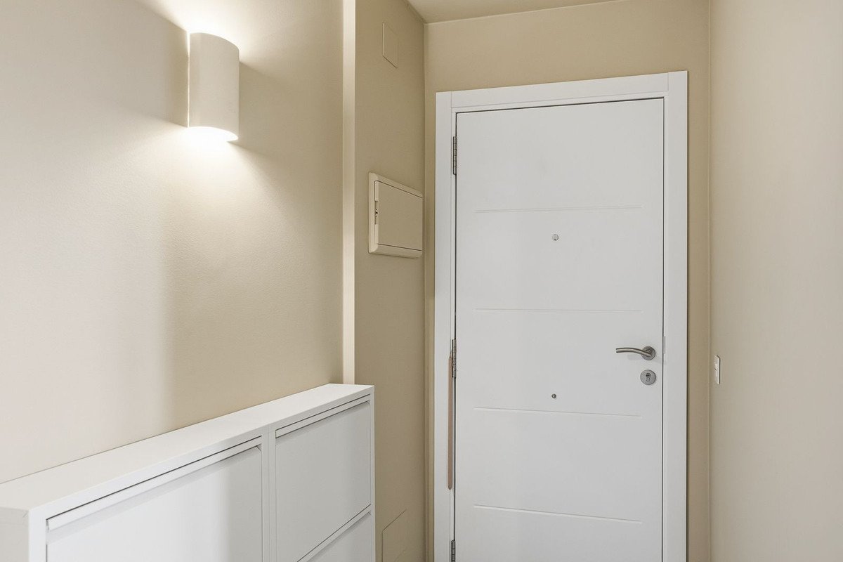 3 Bed Middle Floor Apartment in Calahonda