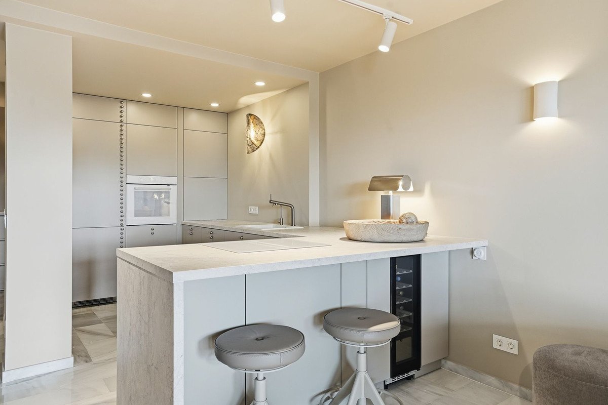 3 Bed Middle Floor Apartment in Calahonda