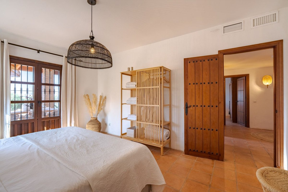 3 Bed Detached Villa in Coín