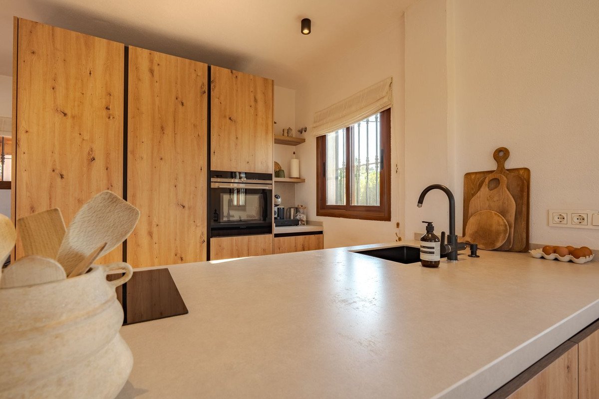 3 Bed Detached Villa in Coín