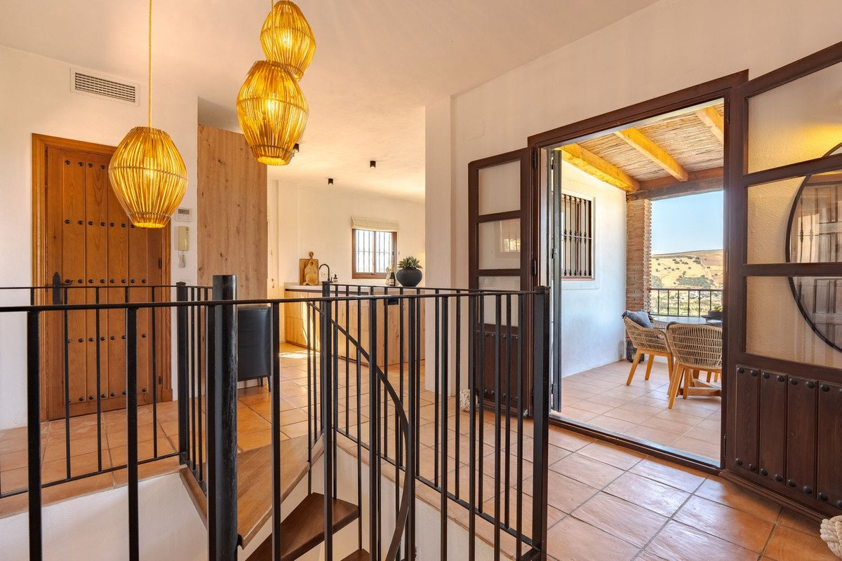 3 Bed Detached Villa in Coín