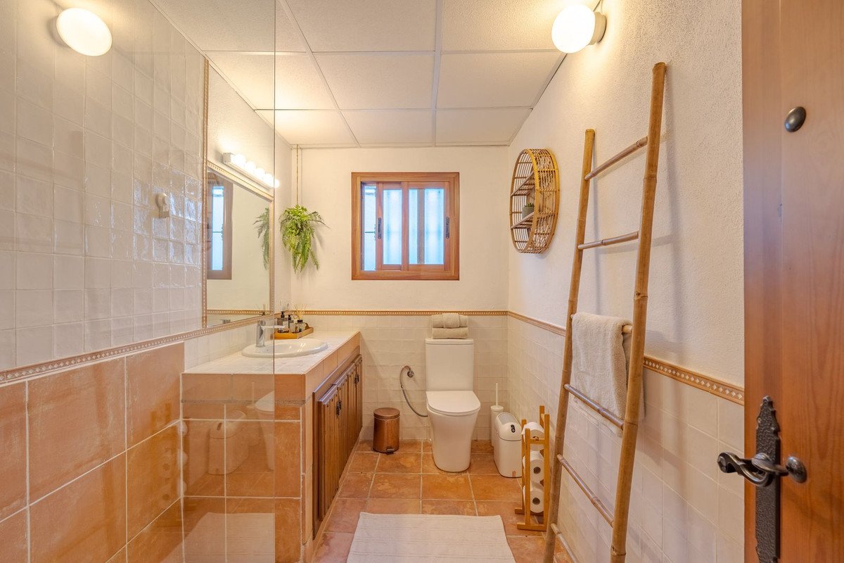 3 Bed Detached Villa in Coín