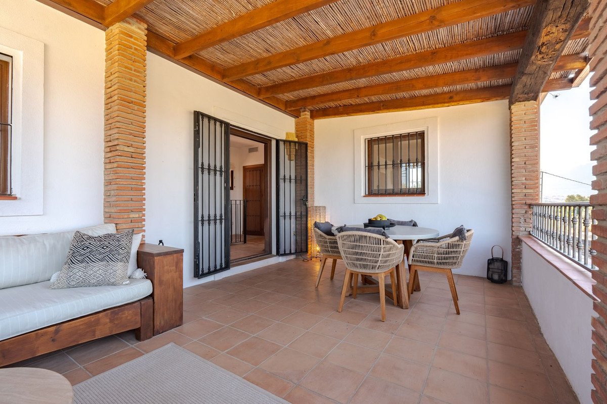 3 Bed Detached Villa in Coín