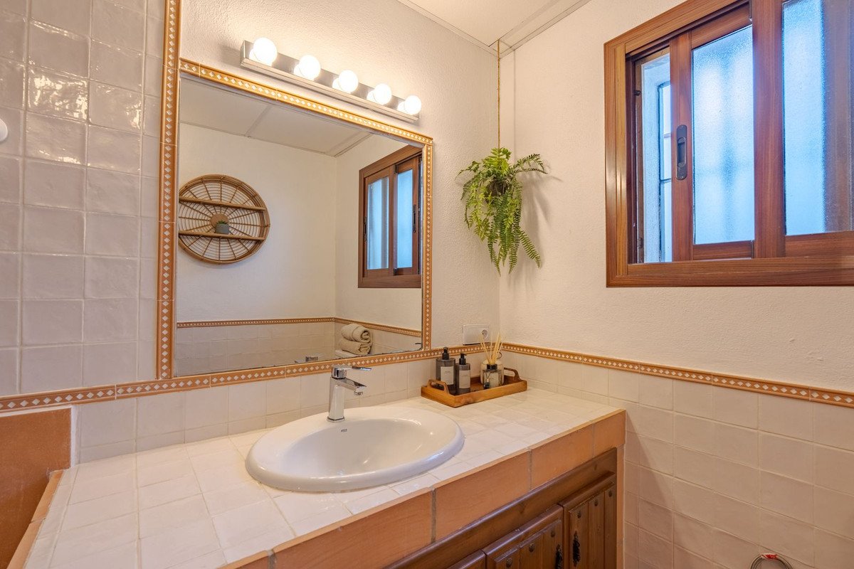 3 Bed Detached Villa in Coín