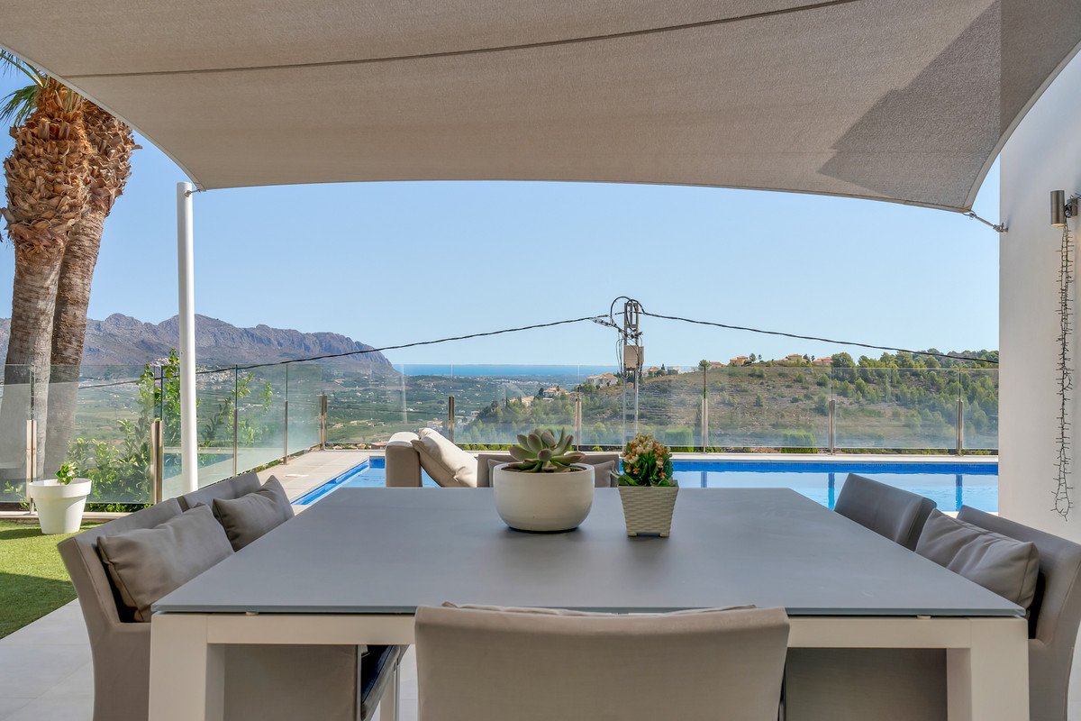 3 Bed Detached Villa in Orba