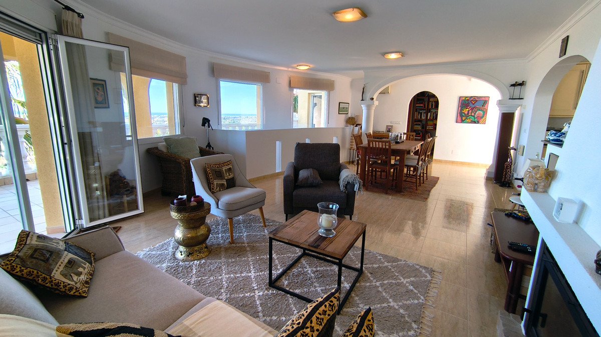 3 Bed Detached Villa in La Sella Golf