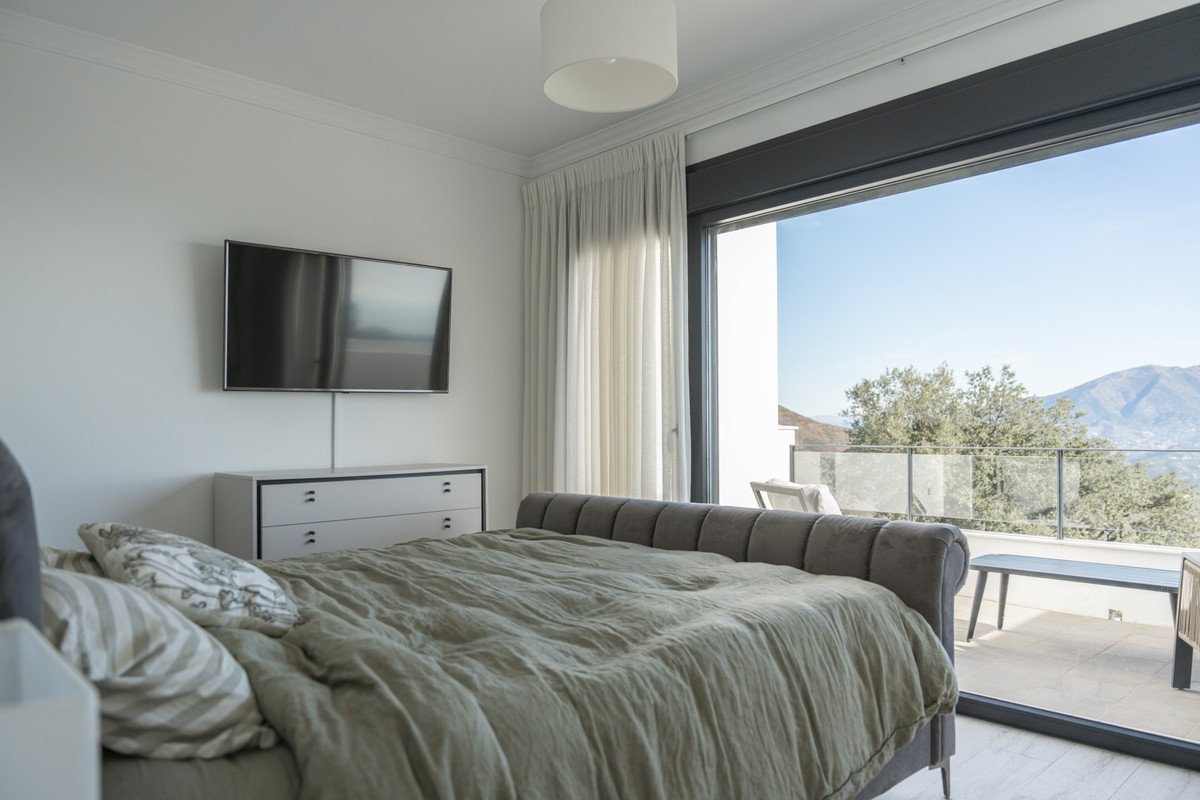 4 Bed Townhouse in La Mairena