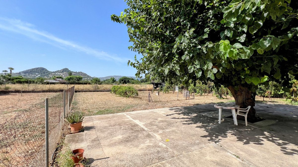 7 Bed Finca - Cortijo in La Xara