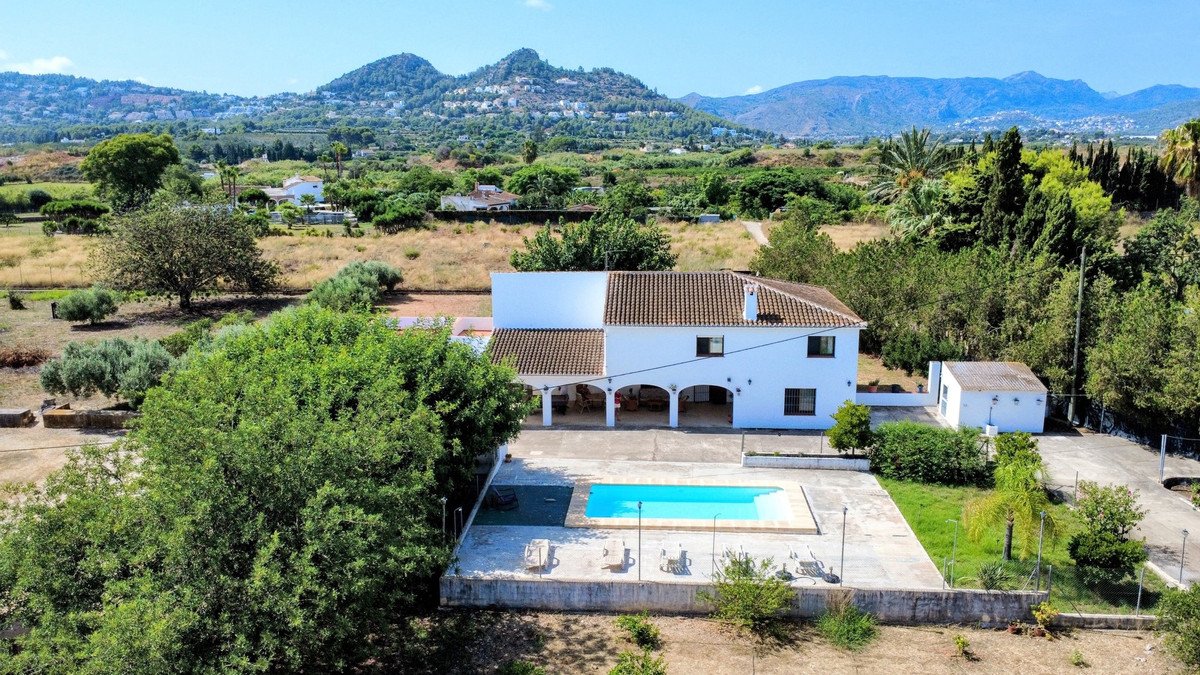 7 Bed Finca - Cortijo in La Xara