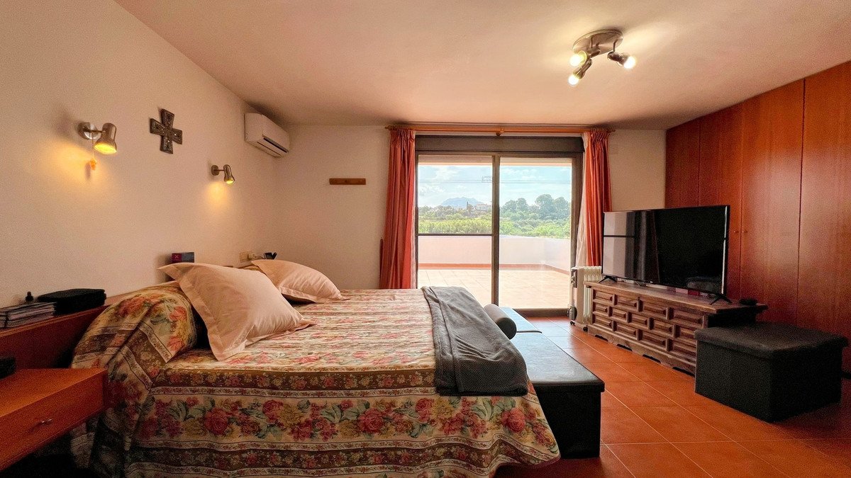 7 Bed Finca - Cortijo in La Xara