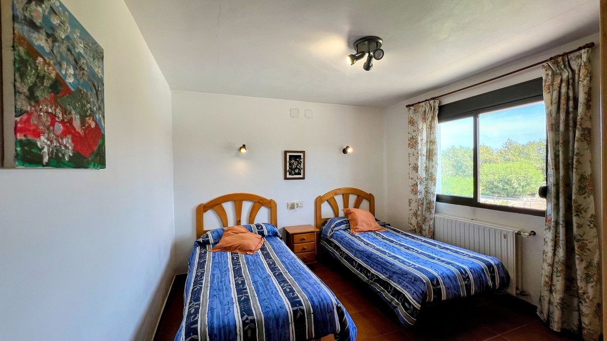 7 Bed Finca - Cortijo in La Xara