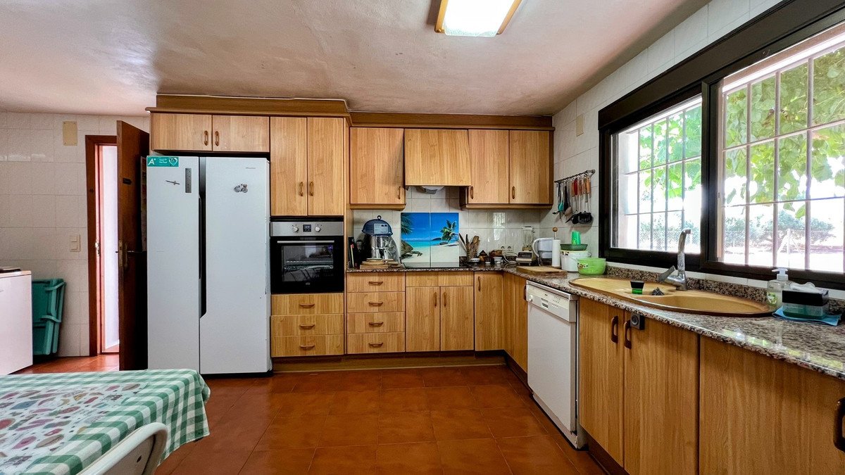 7 Bed Finca - Cortijo in La Xara