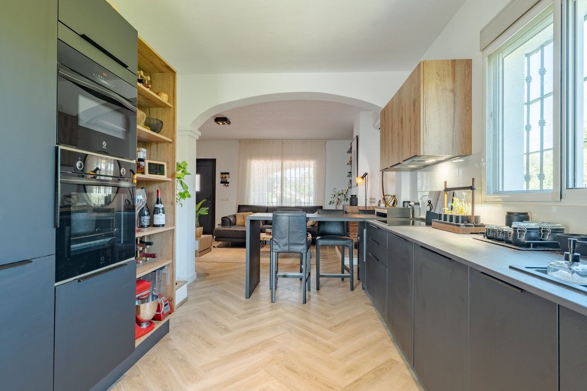 7 Bed Detached Villa in Alhaurín el Grande