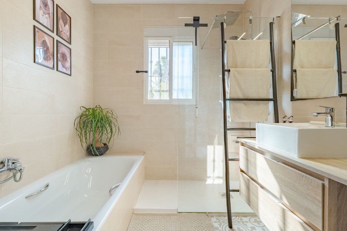 7 Bed Detached Villa in Alhaurín el Grande