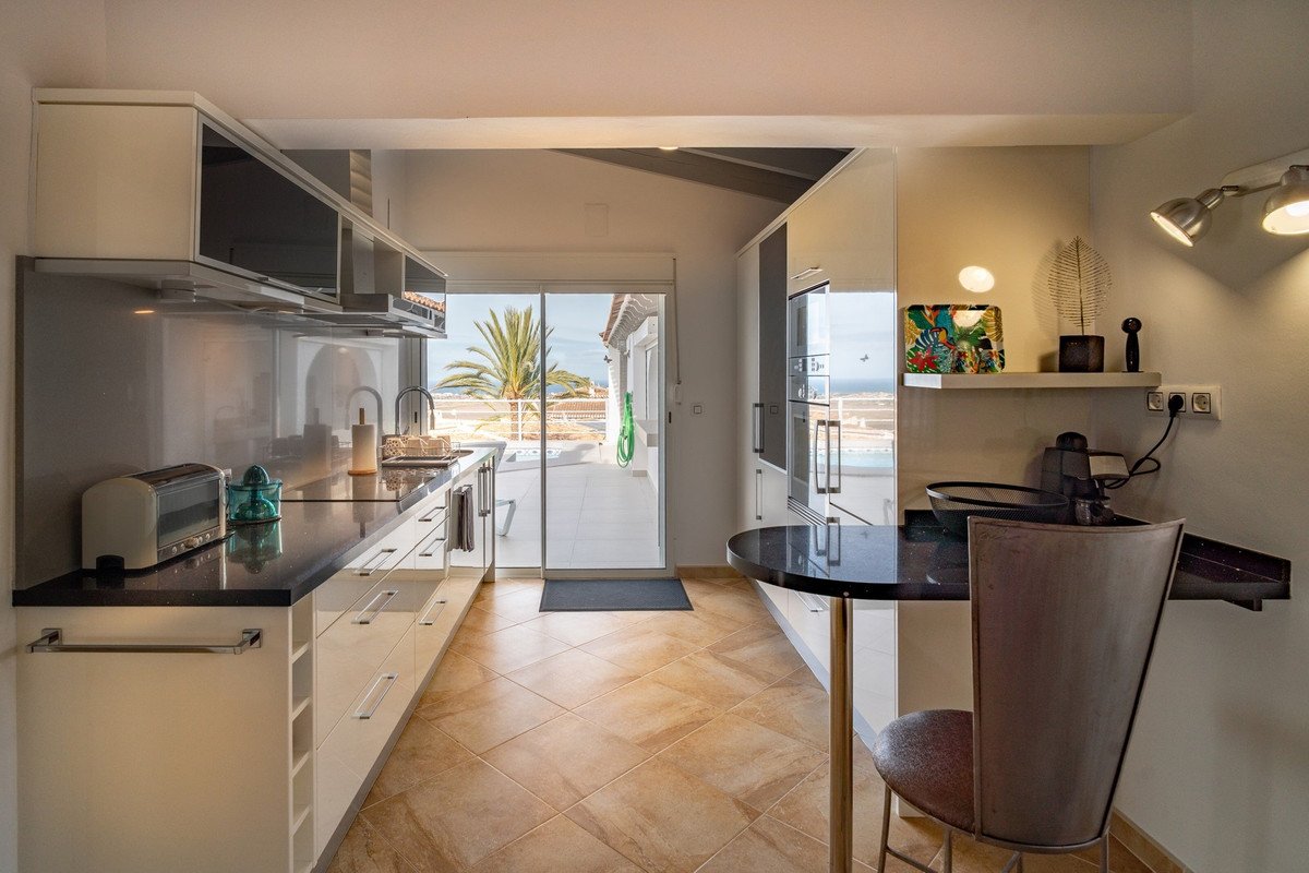 5 Bed Detached Villa in Monte Pego