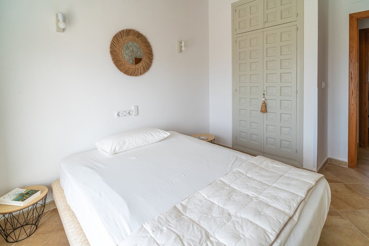 5 Bed Detached Villa in Monte Pego