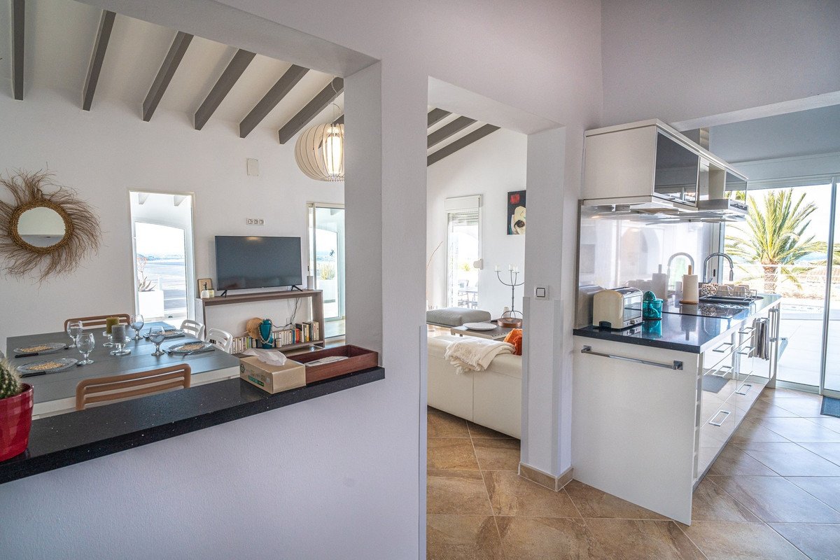 5 Bed Detached Villa in Monte Pego