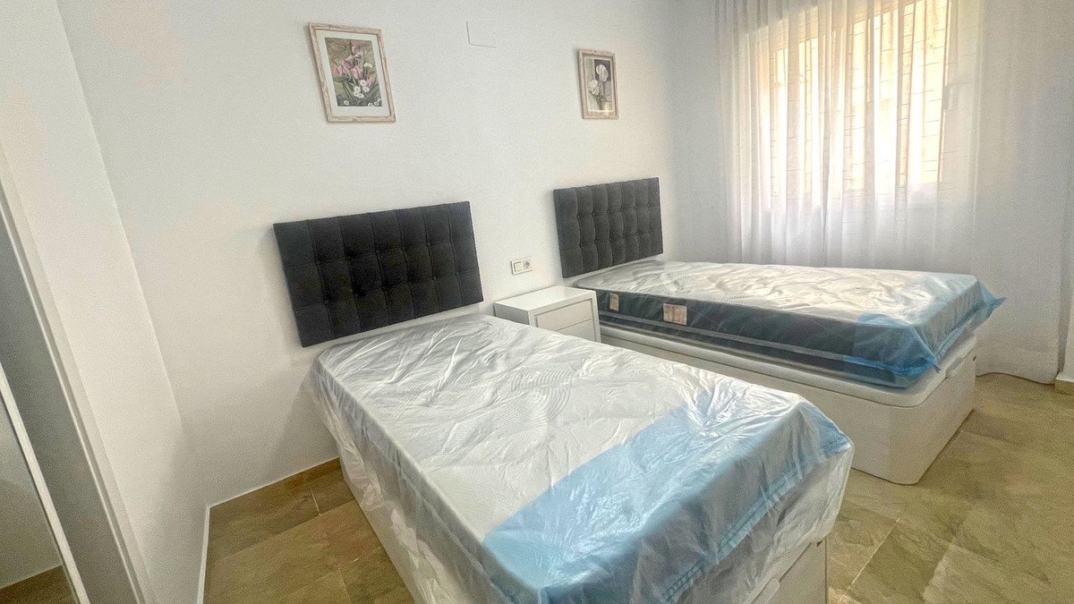 3 Bed Middle Floor Apartment in Marbella