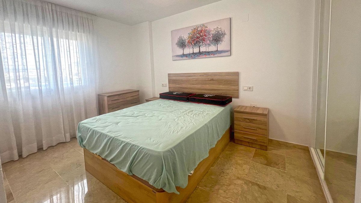 3 Bed Middle Floor Apartment in Marbella