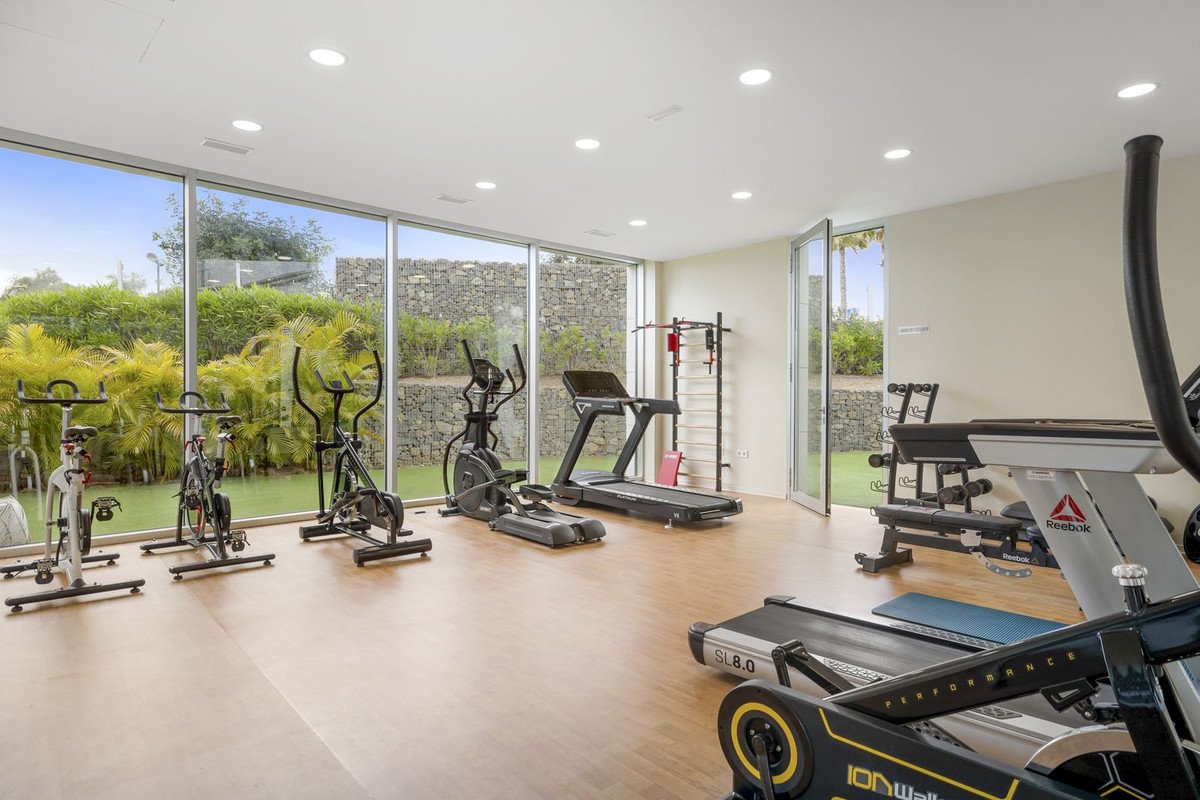 2 Bed Ground Floor Apartment in Estepona