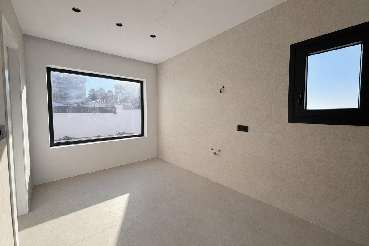 3 Bed Detached Villa in Denia