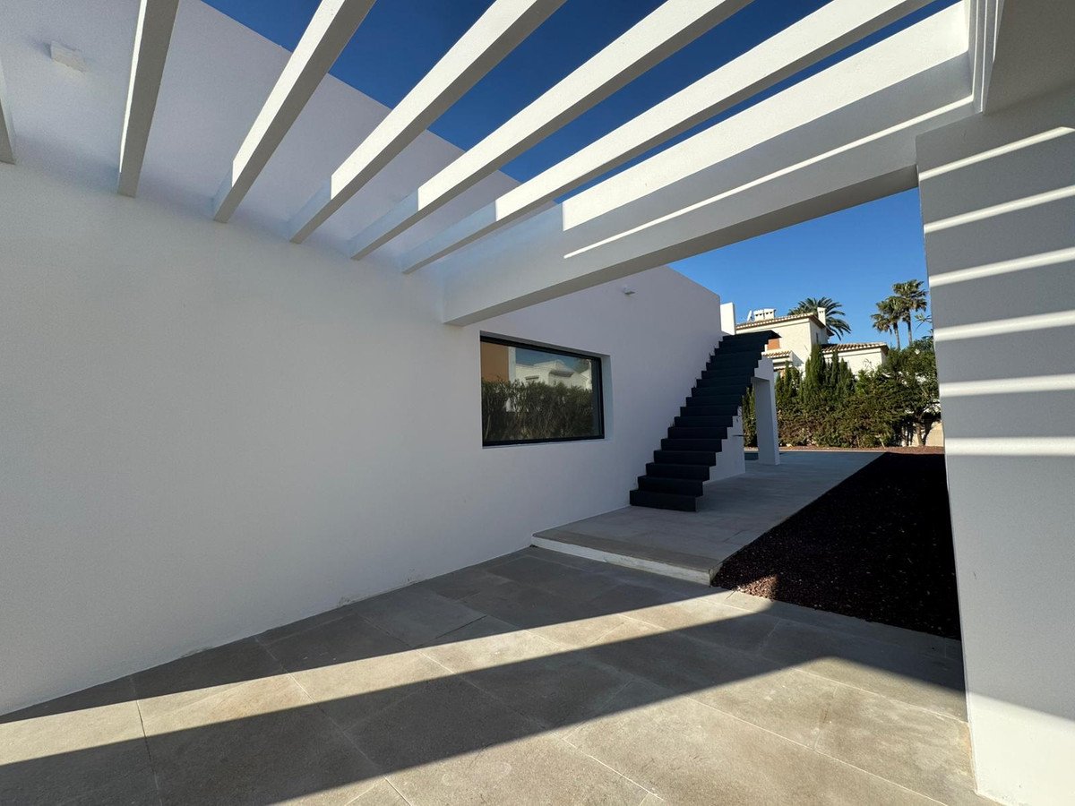 3 Bed Detached Villa in Denia