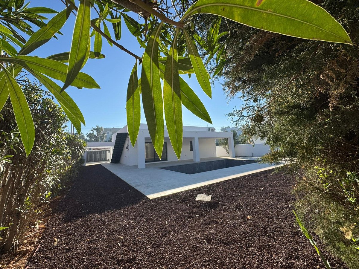3 Bed Detached Villa in Denia