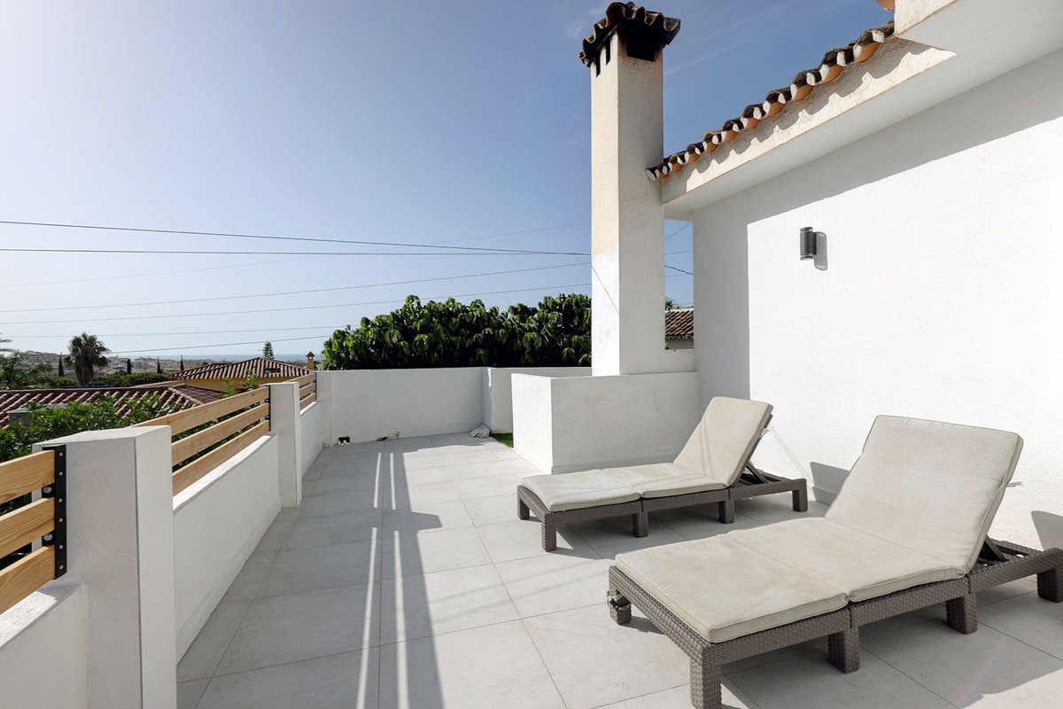 6 Bed Detached Villa in Marbella