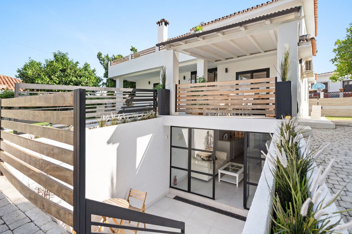 6 Bed Detached Villa in Marbella