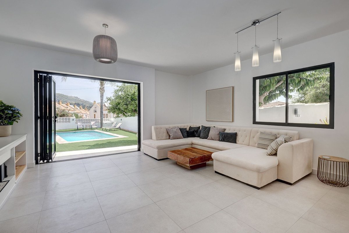 6 Bed Detached Villa in Marbella