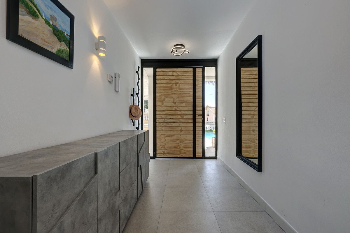 6 Bed Detached Villa in Marbella