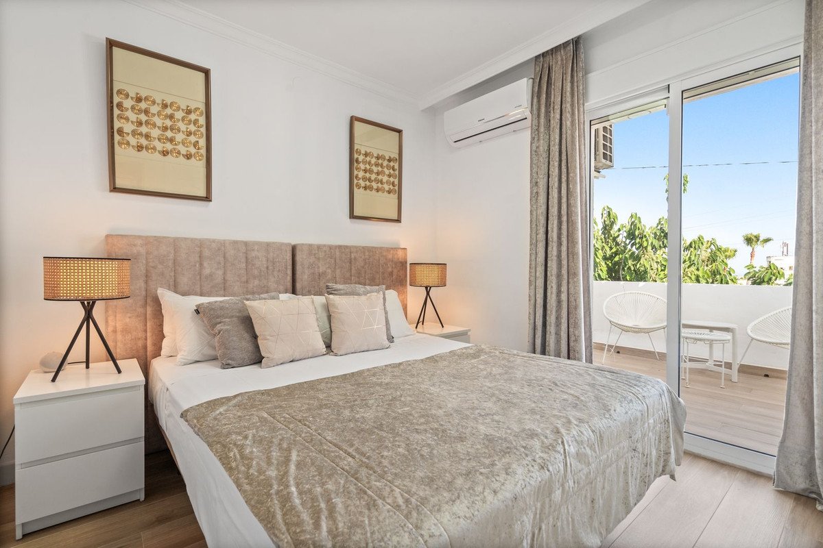 6 Bed Detached Villa in Marbella