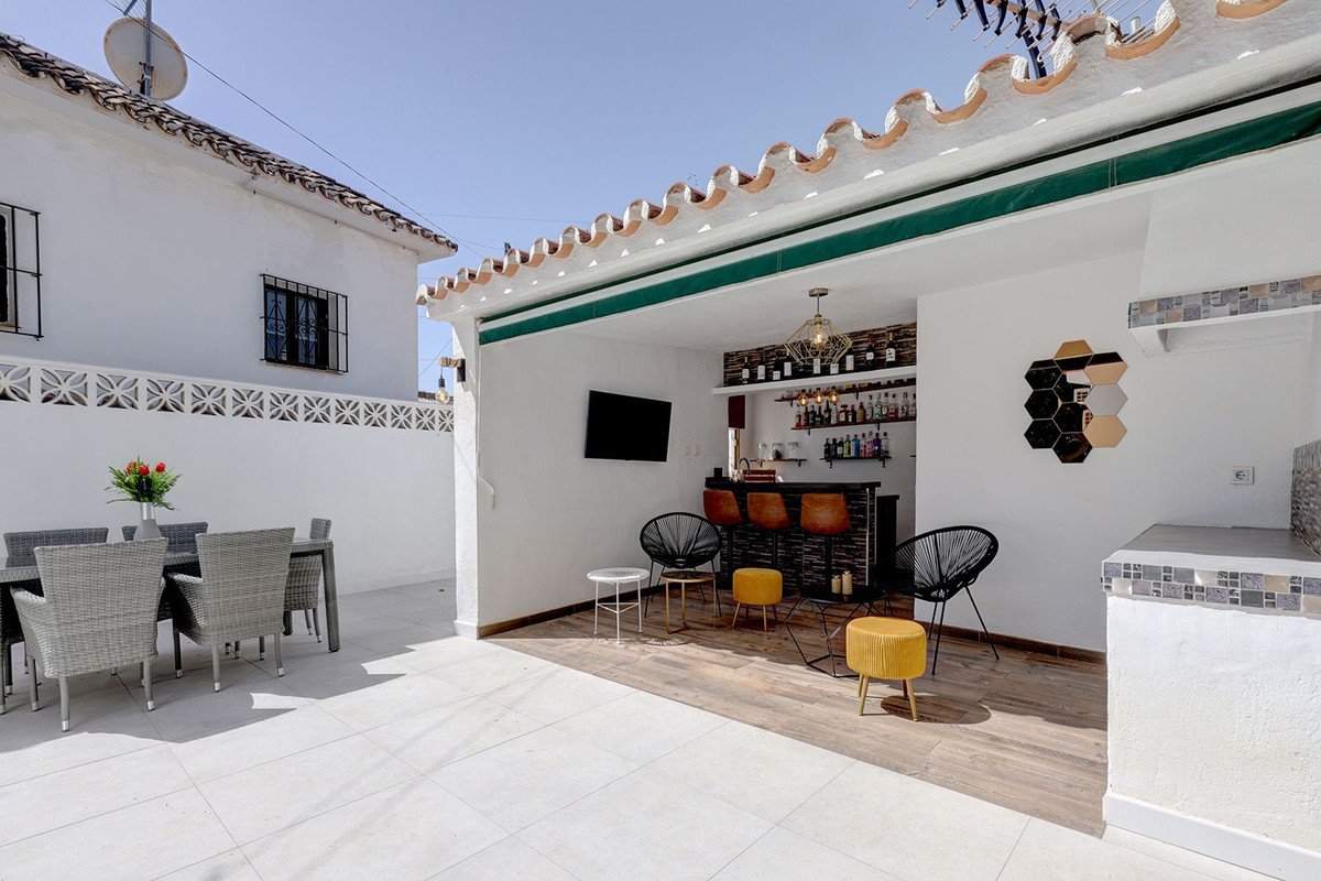 6 Bed Detached Villa in Marbella