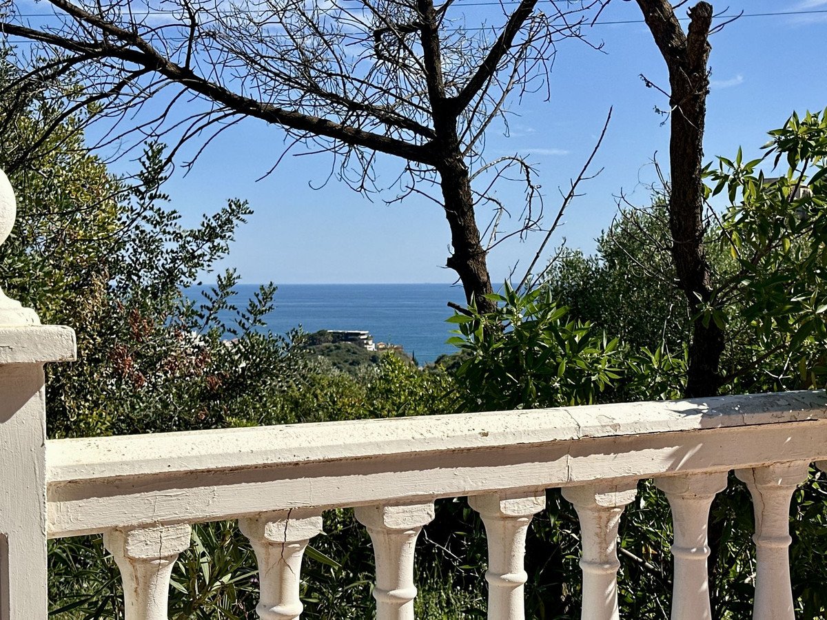 3 Bed Detached Villa in Benalmadena