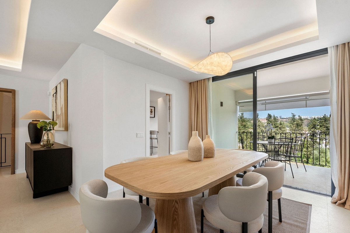 4 Bed Townhouse in Nueva Andalucía