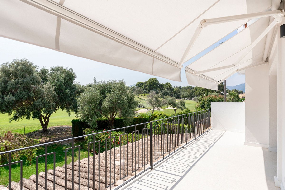 4 Bed Townhouse in Nueva Andalucía