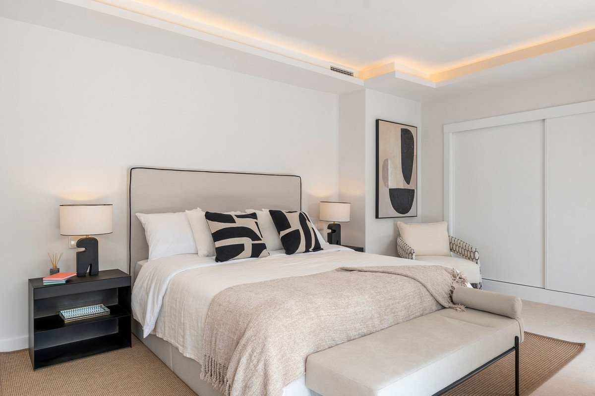 4 Bed Townhouse in Nueva Andalucía