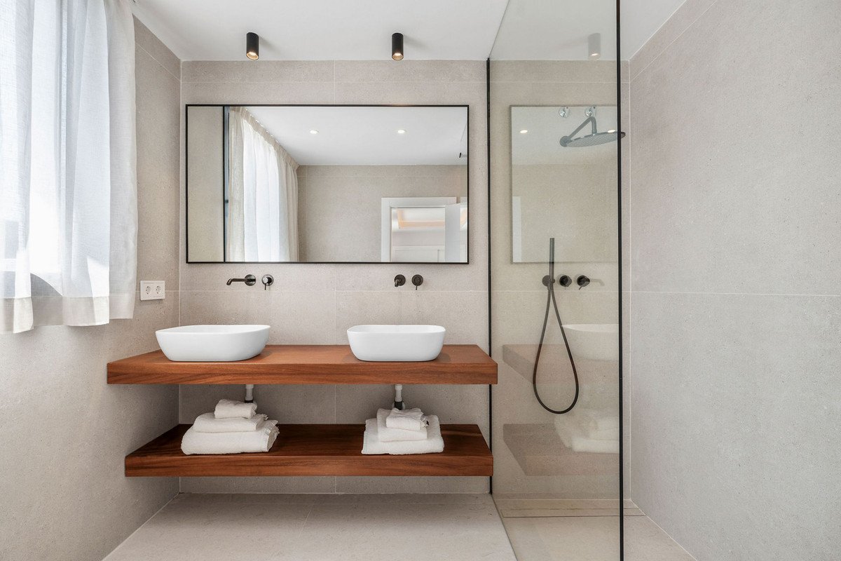4 Bed Townhouse in Nueva Andalucía