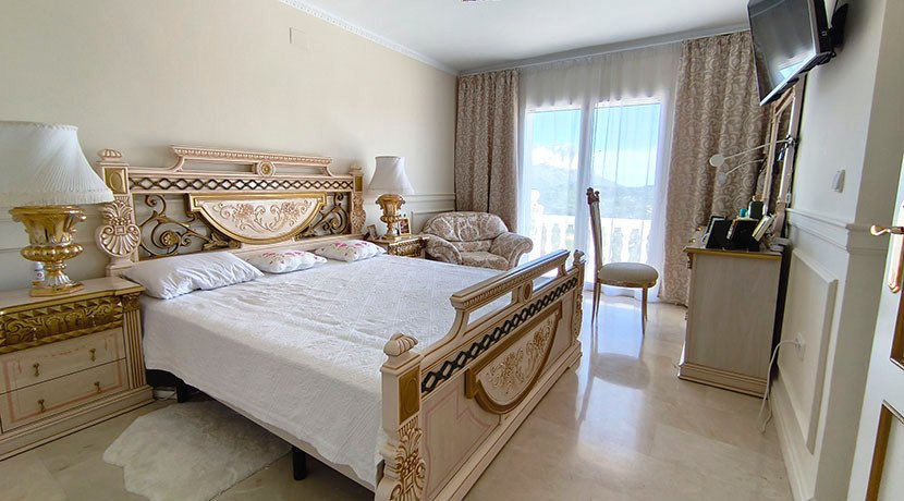 6 Bed Detached Villa in La Sella Golf