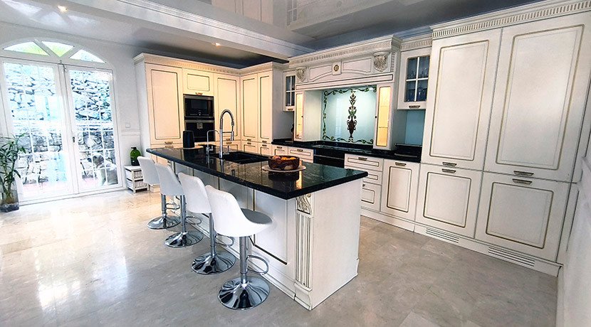 6 Bed Detached Villa in La Sella Golf