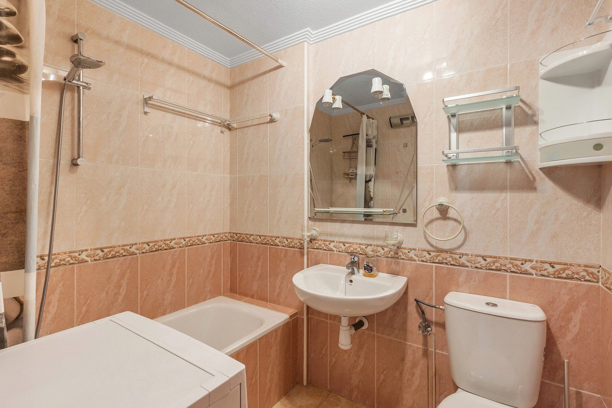 2 Bed Middle Floor Apartment in Villamartin