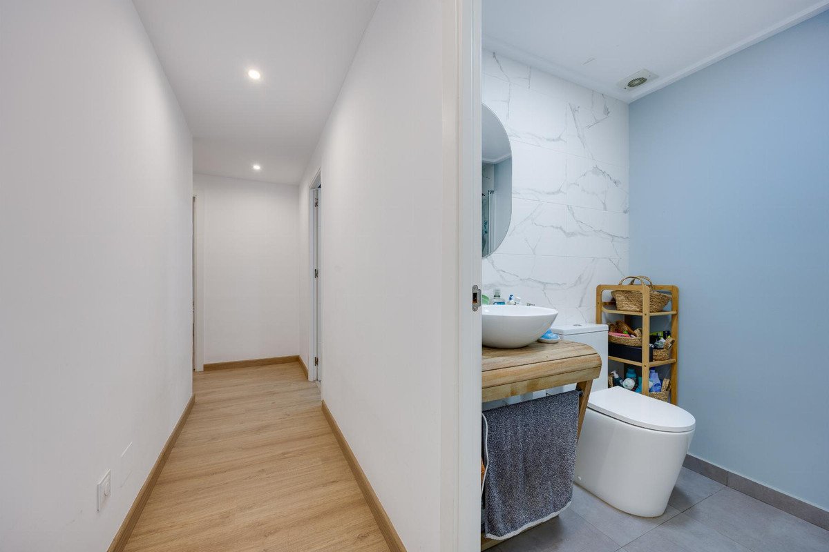 3 Bed Middle Floor Apartment in Torrevieja