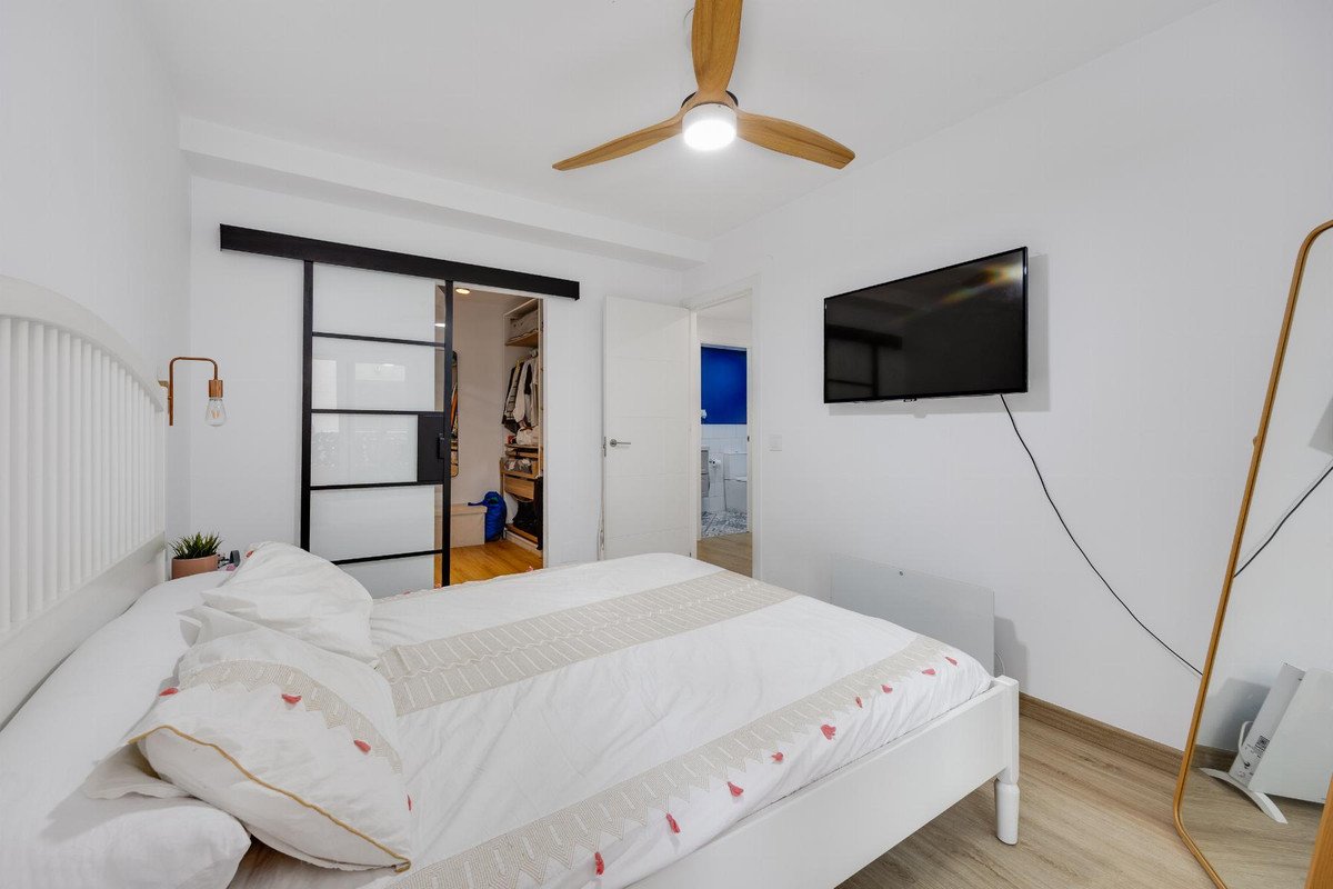 3 Bed Middle Floor Apartment in Torrevieja