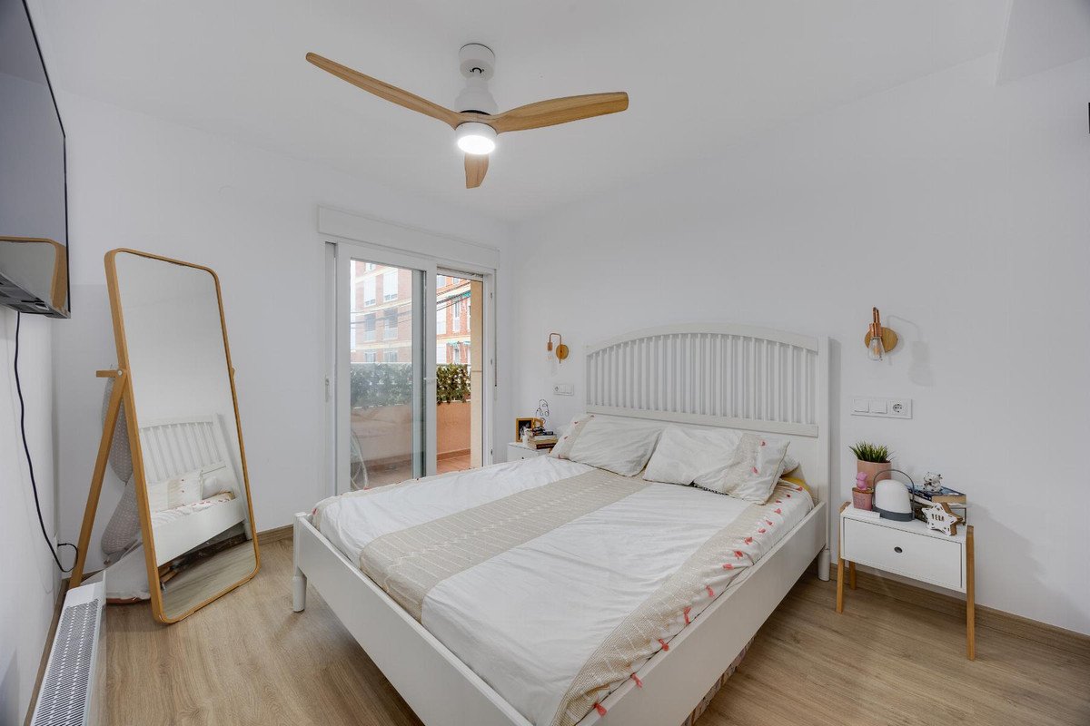 3 Bed Middle Floor Apartment in Torrevieja